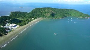 A Marina Capital está localizada no cantão do Indaiá em Bertioga, ao lado da Riviera